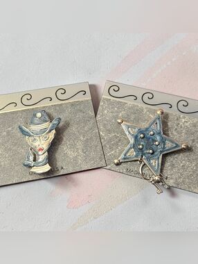 💜3/$25 Collectible Western Style Brooch Set NWT